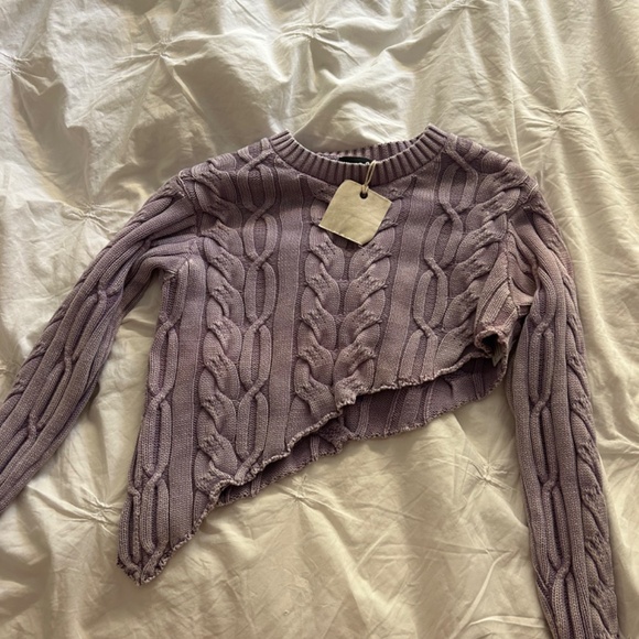 Orchis Cable Knit Sweater - Picture 2 of 3